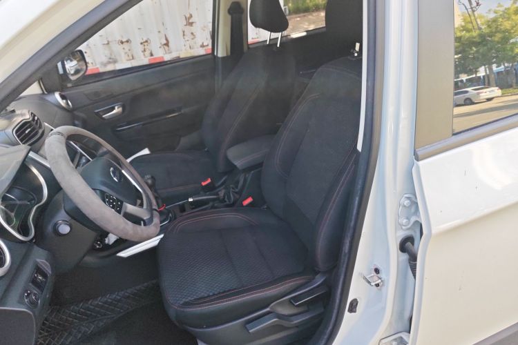 Used SWM X3 2020 1.5L Manual Value Edition 7 Seats Left Front Seat