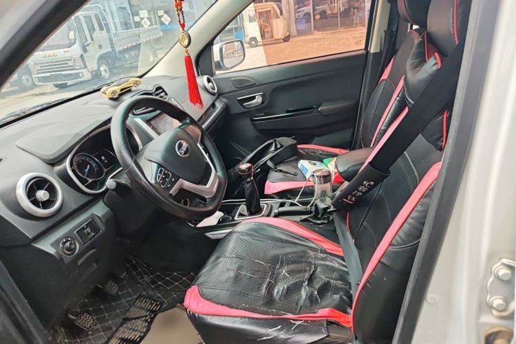 Used SWM X3 2020 1.5L Manual Value Edition 7 Seats Left Front Seat