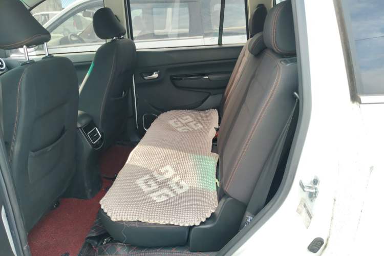 Used SWM X3 2020 1.5L Manual Value Edition 7 Seats Left Rear Seat