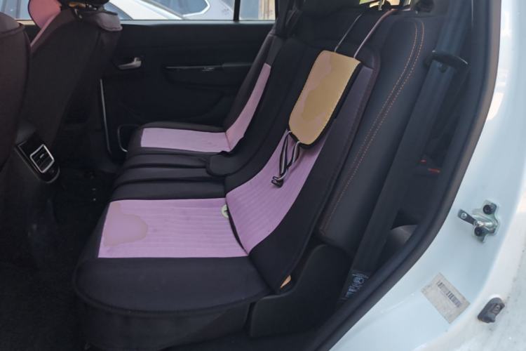Used SWM X3 2020 1.5L Manual Value Edition 7 Seats Left Rear Seat