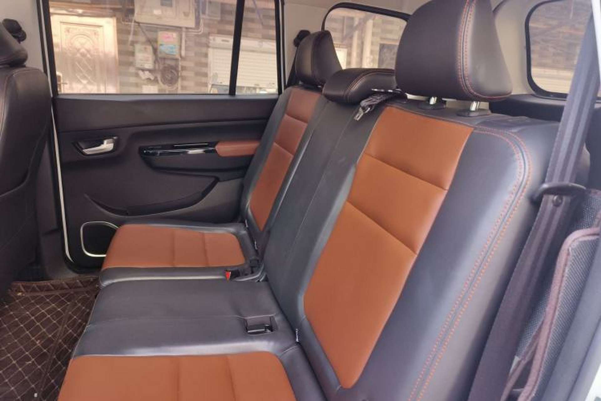 Used SWM X3 2020 1.5L Manual Super Enjoyment Version 7 Seats Left Rear Seat