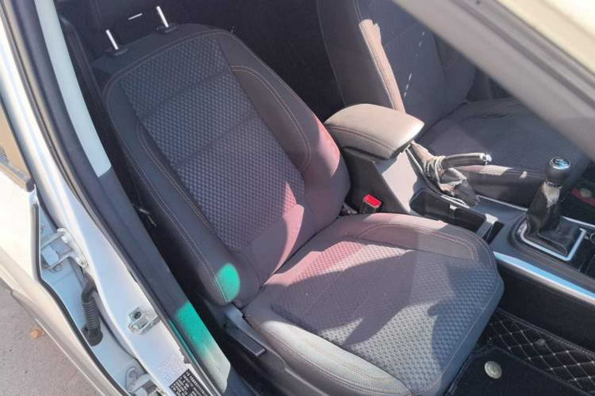Used SWM X3 2020 1.5L Manual Value Edition 7 Seats Right Front Seat