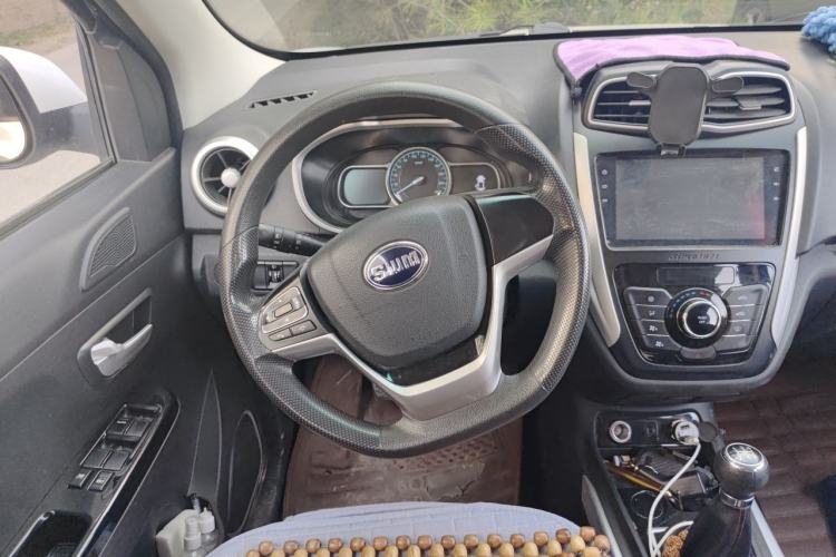 Used SWM X3 2020 1.5L Manual Value Edition 7 Seats Steering Wheel