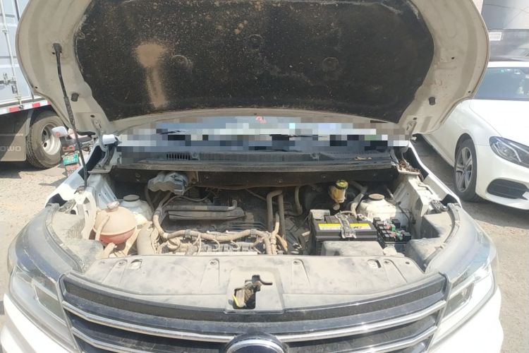 Used SWM X3 2021 1.5L Manual Comfort Version 7 Seats Engine Bay