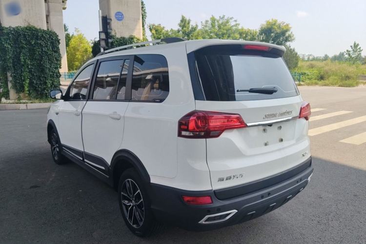 Used SWM X3 2021 1.5L Manual Comfort Version 7 Seats Exterior 2