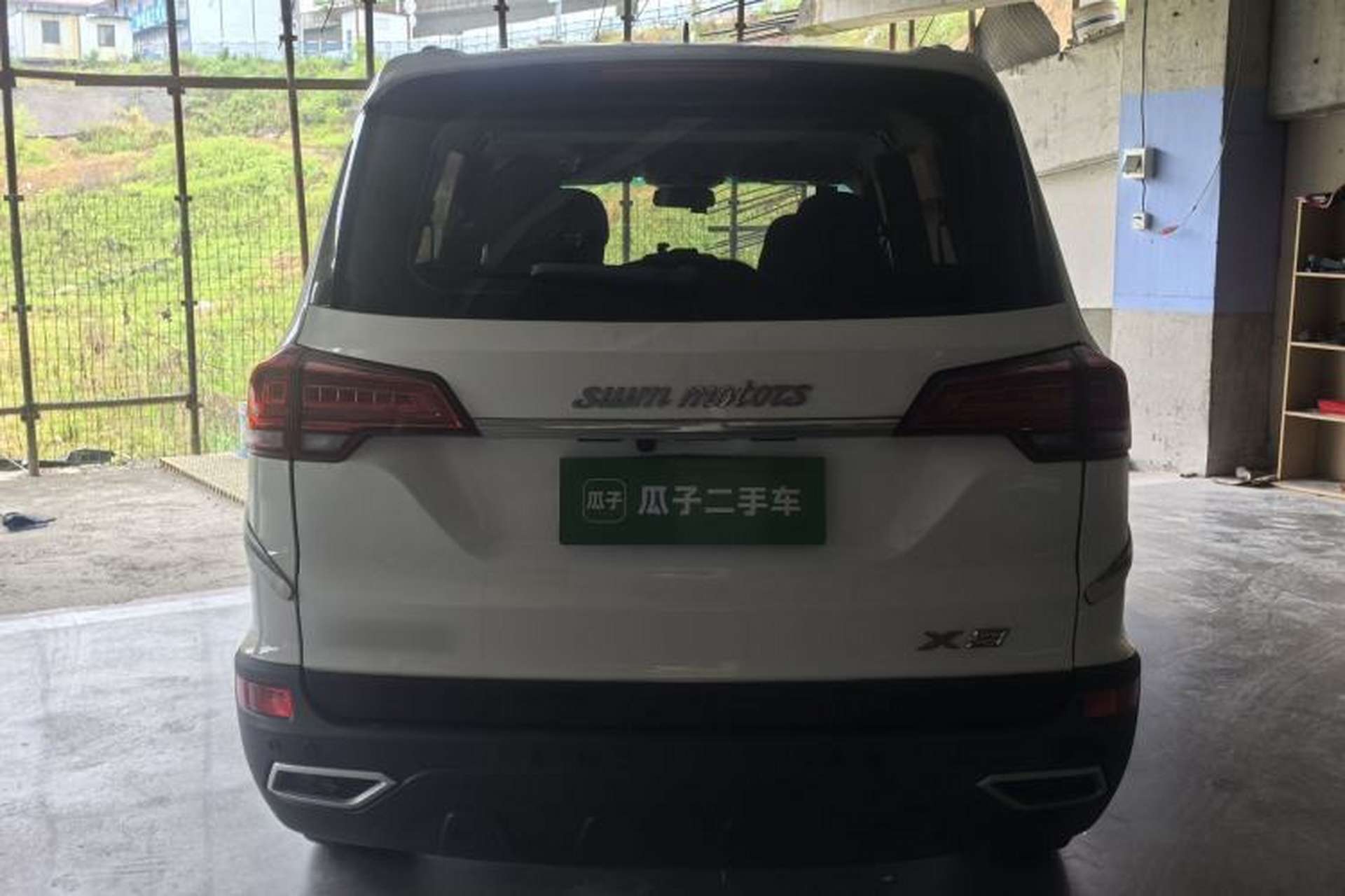 Used SWM X3 2021 1.5L Manual Comfort Version 7 Seats Exterior 4