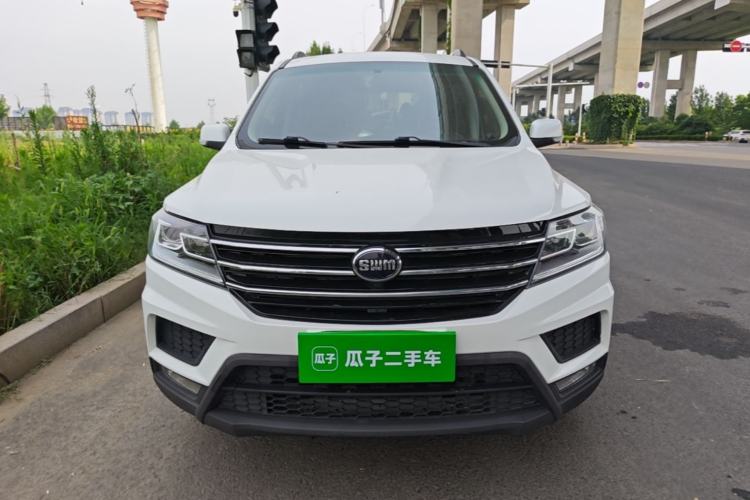 Used SWM X3 2021 1.5L Manual Comfort Version 7 Seats Front