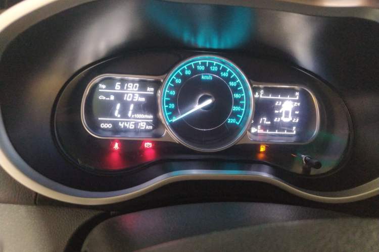 Used SWM X3 2021 1.5L Manual Comfort Version 7 Seats Instrument Cluster