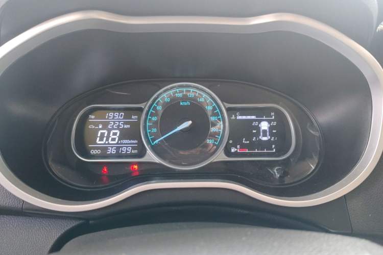 Used SWM X3 2021 1.5L Manual Comfort Version 7 Seats Instrument Cluster