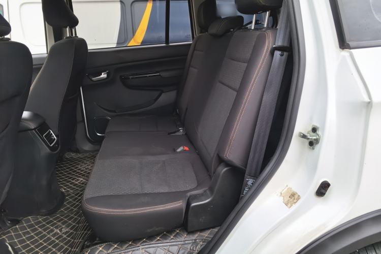 Used SWM X3 2021 1.5L Manual Comfort Version 7 Seats Left Rear Seat