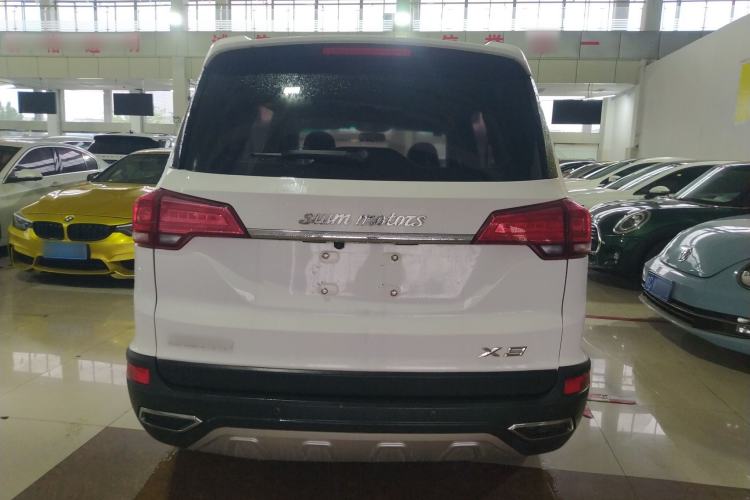 Used SWM X3 2021 1.5L Manual Comfort Version 7 Seats Rear