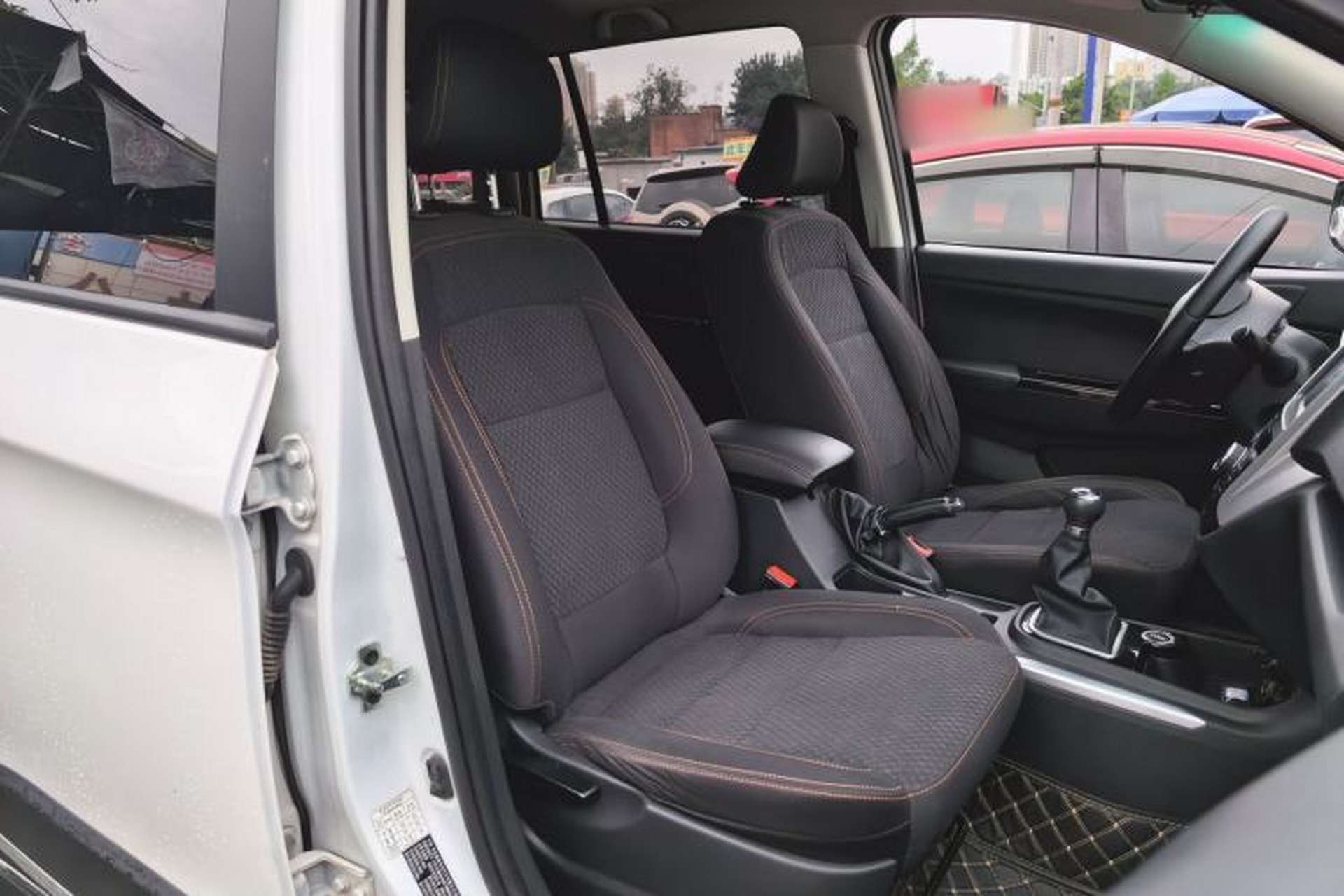 Used SWM X3 2021 1.5L Manual Comfort Version 7 Seats Right Front Seat