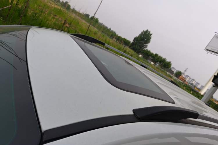 Used SWM X3 2021 1.5L Manual Comfort Version 7 Seats Roof