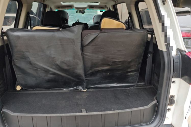 Used SWM X3 2021 1.5L Manual Comfort Version 7 Seats Trunk