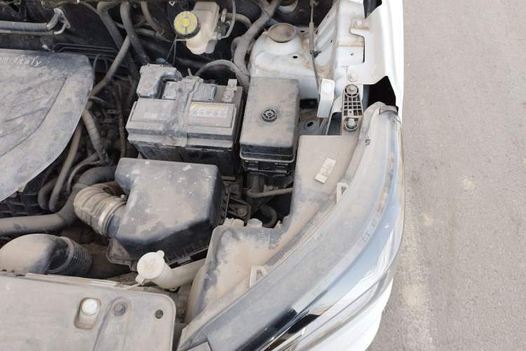 Used SWM X3 2022 1.5L Manual Comfort Edition Engine Bay Left