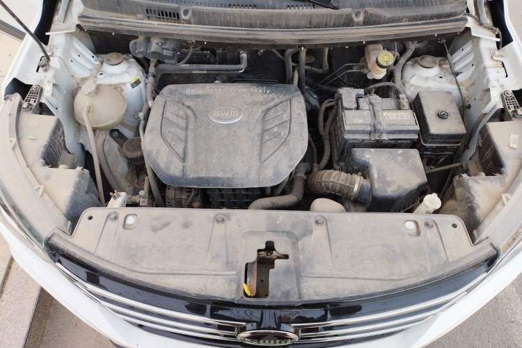 Used SWM X3 2022 1.5L Manual Comfort Edition Engine Bay