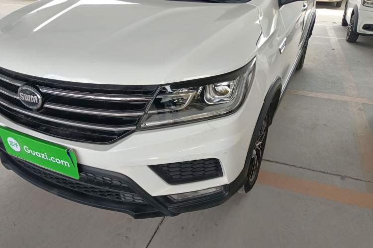 Used SWM X3 2022 1.5L Manual Comfort Edition Left Front Headlight