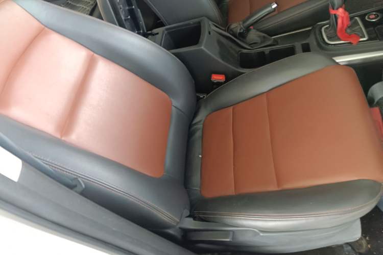 Used SWM X3 2022 1.5L Manual Comfort Edition Right Front Seat