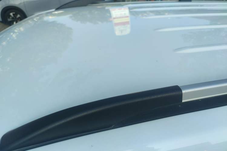 Used SWM X3 2022 1.5L Manual Comfort Edition Roof