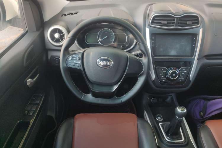 Used SWM X3 2022 1.5L Manual Comfort Edition Steering Wheel