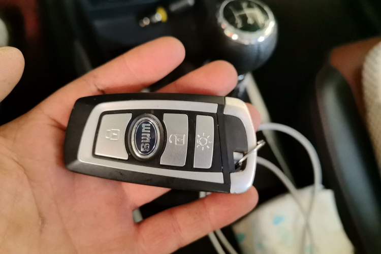 Used SWM X3 2022 1.5L Manual Comfort Edition Vehicle Key