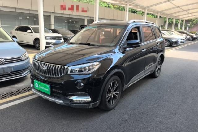 Używany SWM X7 2016 1.8L Manual Luxury Edition 7 Seats