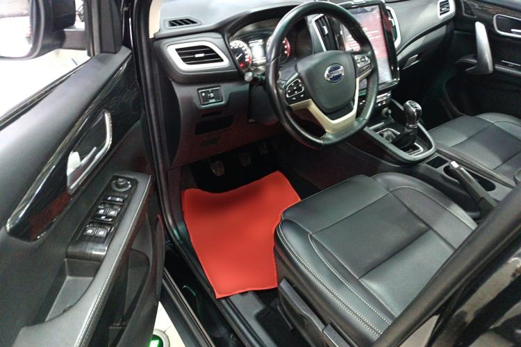 Used SWM X7 2016 1.5T Manual Luxury Edition 7 Seats Driver Seat