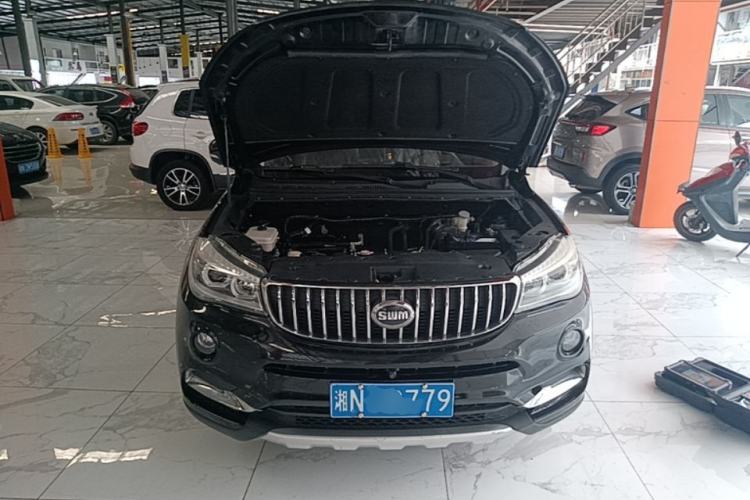Used SWM X7 2016 1.5T Manual Luxury Edition 7 Seats Engine Bay