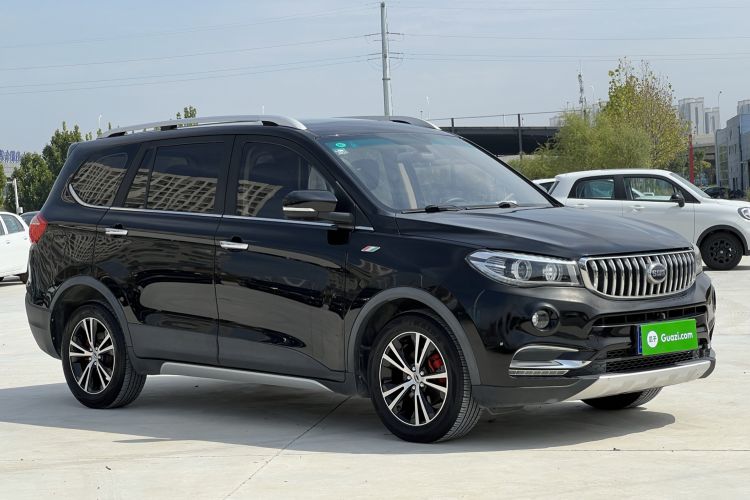 Used SWM X7 2016 1.8L Manual Luxury Edition 7 Seats Front Right 45 Deg