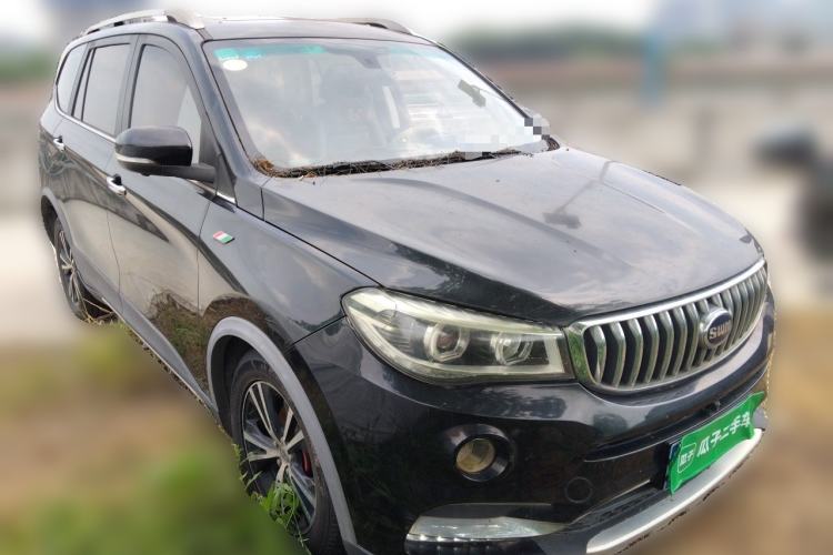 Used SWM X7 2016 1.8L Manual Luxury Edition 7 Seats Front Right 45 Deg
