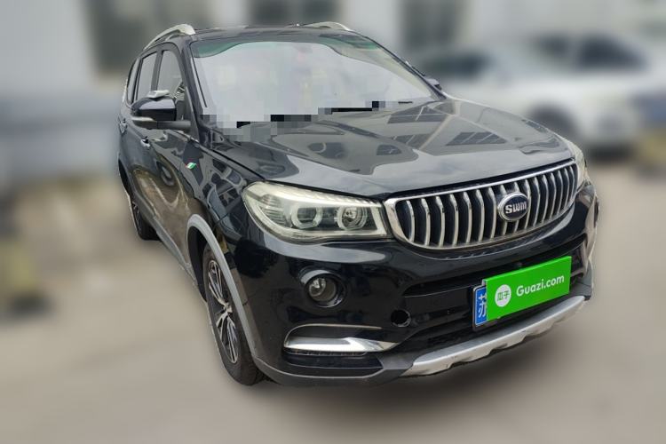 Used SWM X7 2016 1.8L Manual Luxury Edition 7 Seats Front Right 45 Deg