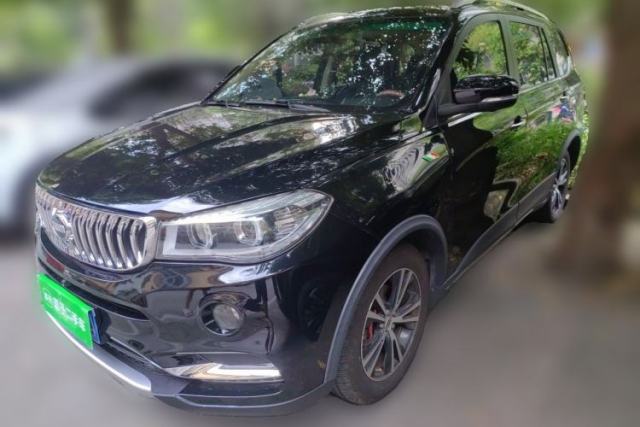 Ojetý SWM X7 2016 1.8L Manual Luxury Edition 7 Seats