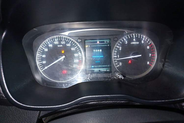 Used SWM X7 2016 1.5T Manual Luxury Edition 7 Seats Instrument Cluster