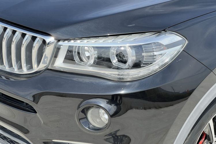 Used SWM X7 2016 1.8L Manual Luxury Edition 7 Seats Left Front Headlight