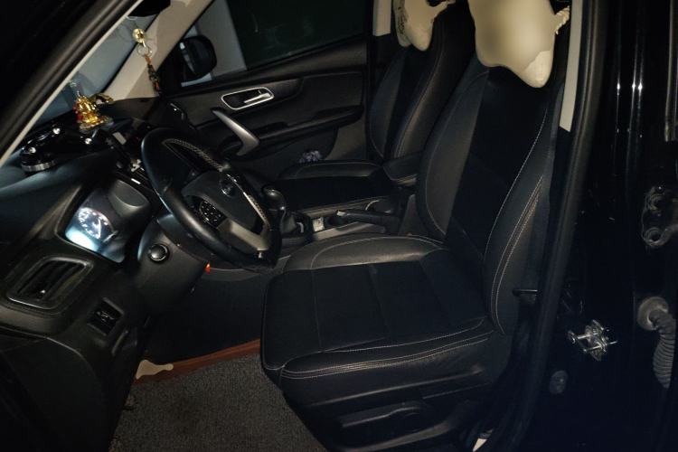 Used SWM X7 2016 1.8L Manual Luxury Edition 7 Seats Left Front Seat