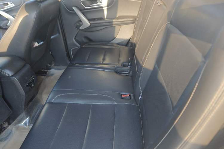 Used SWM X7 2016 1.5T Manual Luxury Edition 7 Seats Left Rear Seat