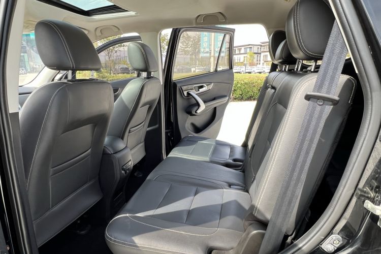 Used SWM X7 2016 1.8L Manual Luxury Edition 7 Seats Left Rear Seat