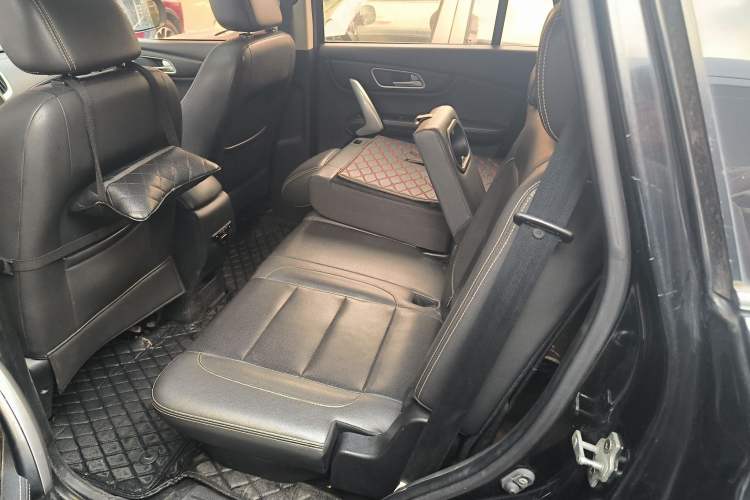 Used SWM X7 2016 1.8L Manual Luxury Edition 7 Seats Left Rear Seat