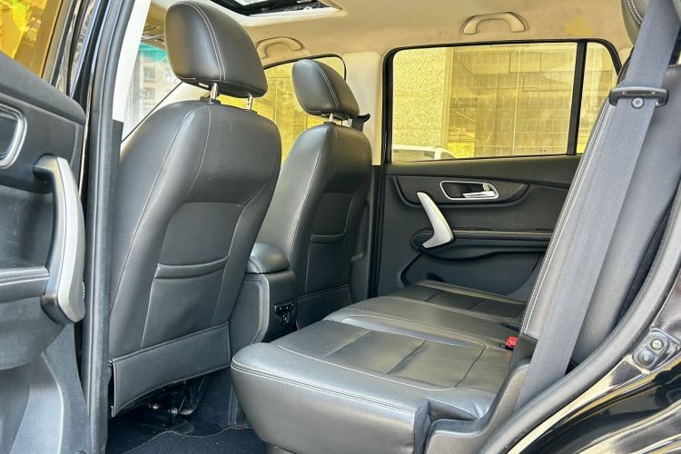 Used SWM X7 2016 1.5T Manual Luxury Edition 7 Seats Left Rear Seat