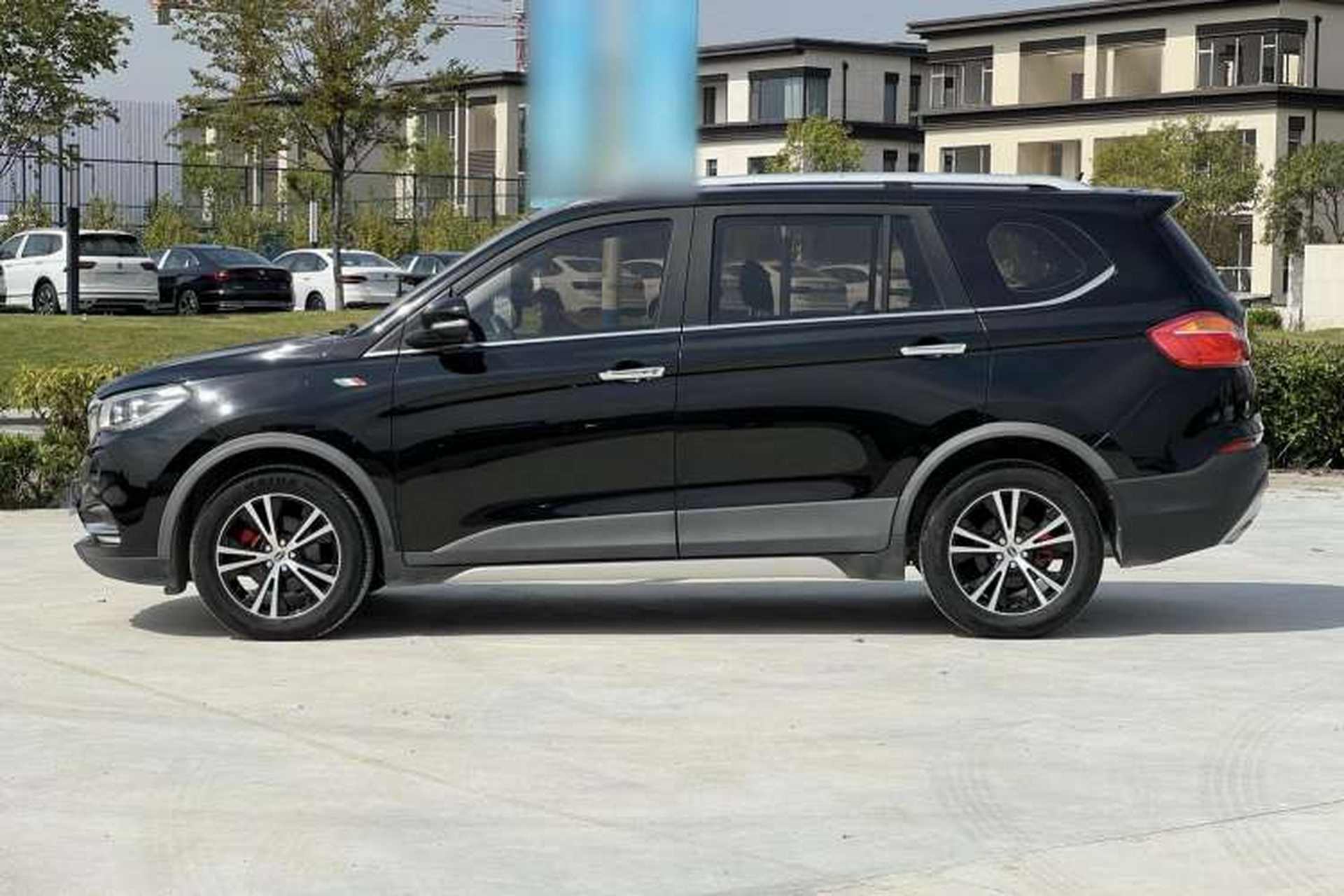 Used SWM X7 2016 1.8L Manual Luxury Edition 7 Seats Left Side