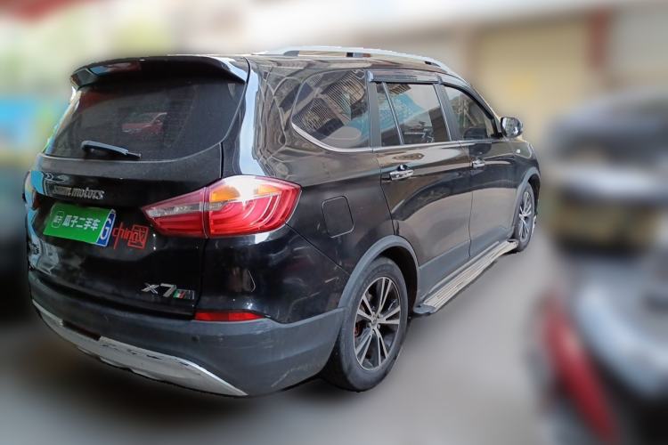 Used SWM X7 2016 1.8L Manual Luxury Edition 7 Seats Rear Right 45 Deg