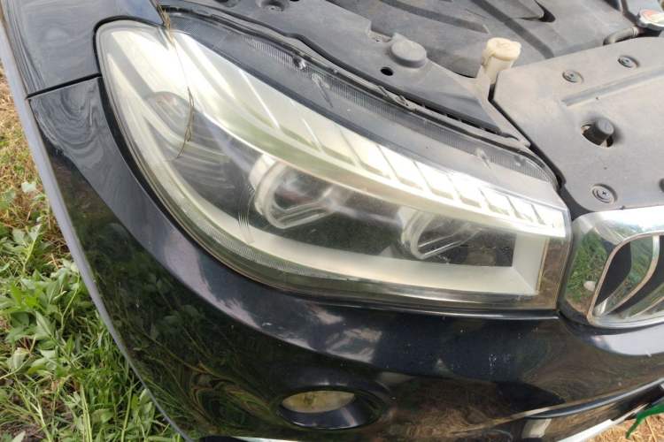 Used SWM X7 2016 1.8L Manual Luxury Edition 7 Seats Right Front Headlight