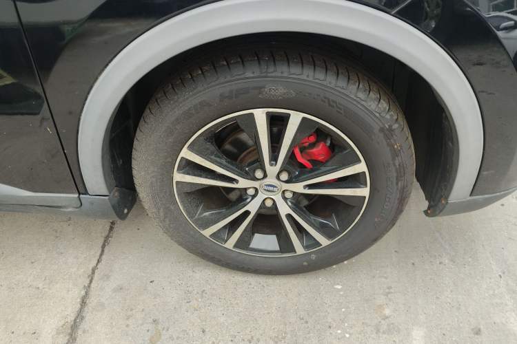 Used SWM X7 2016 1.8L Manual Luxury Edition 7 Seats Right Front Wheel Hub