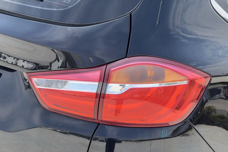Used SWM X7 2016 1.8L Manual Luxury Edition 7 Seats Right Rear Taillight