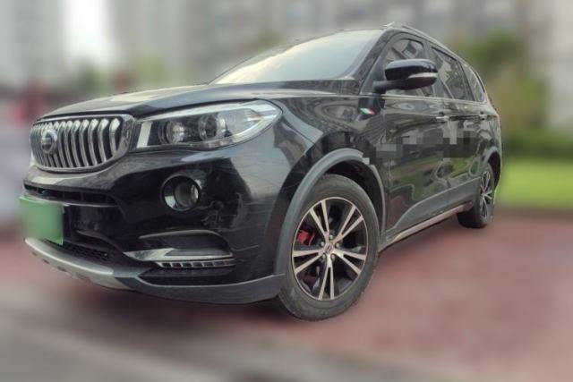 Ojetý SWM X7 2016 1.8L Manual Luxury Edition 7 Seats