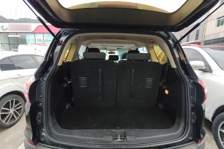 Used SWM X7 2016 1.5T Manual Luxury Edition 7 Seats Trunk