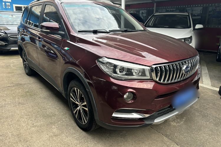 Used SWM X7 2016 1.8L Manual Luxury Edition 7 Seats Exterior 1