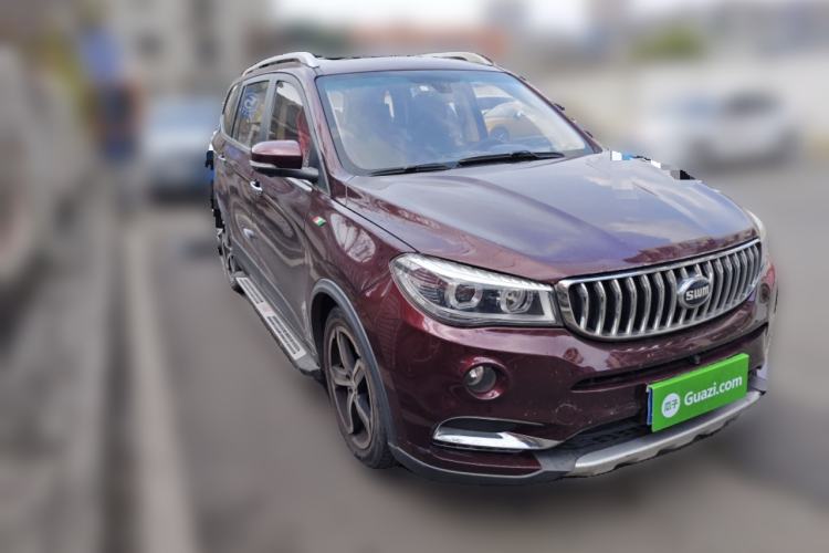 Used SWM X7 2016 1.5T Manual Prestige Version 7 Seats Front Right 45 Deg