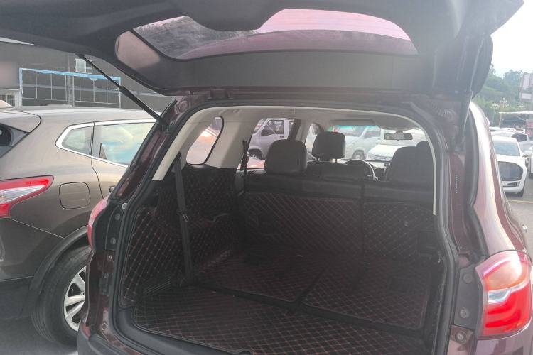 Used SWM X7 2016 1.5T Manual Luxury Edition 7 Seats Trunk