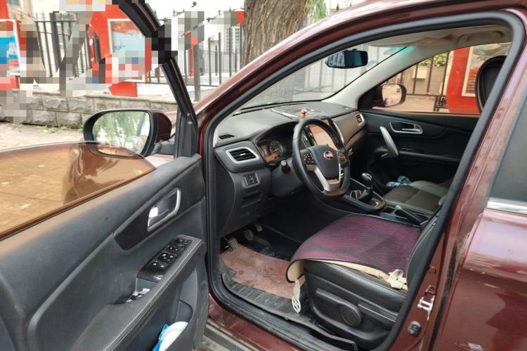 Used SWM X7 2016 1.8L Manual Luxury Edition 7 Seats Driver Seat